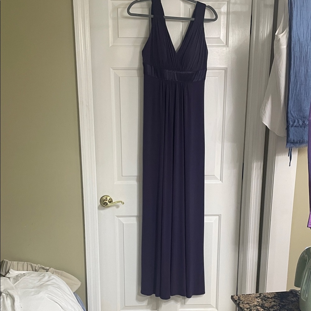 Elegant Deep Purple V-Neck Maxi Dress
